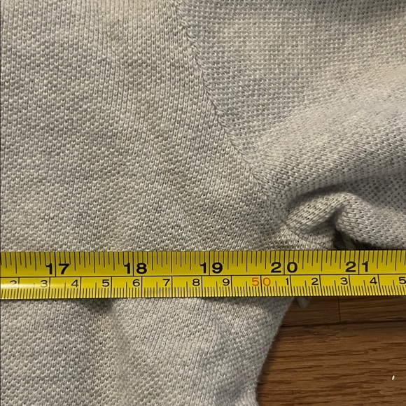 J.CREW Light weight cotton-cashmere Oatmeal Crewneck Sweater - Picture 6 of 9